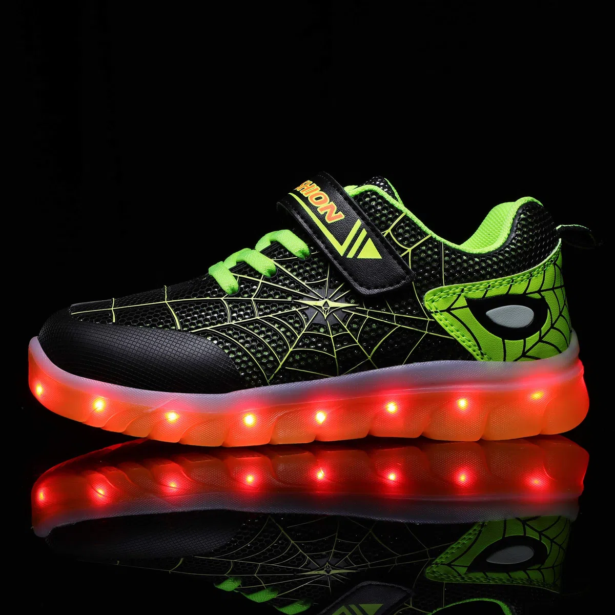 Mixte Enfants LED Chaussures de Sport 7 Changement de Couleur Chaussure de Mutilsport USB Rechargeable LED Lumineuse Baskets Mode Respirante Running Sneakers pour Garçons et Filles
