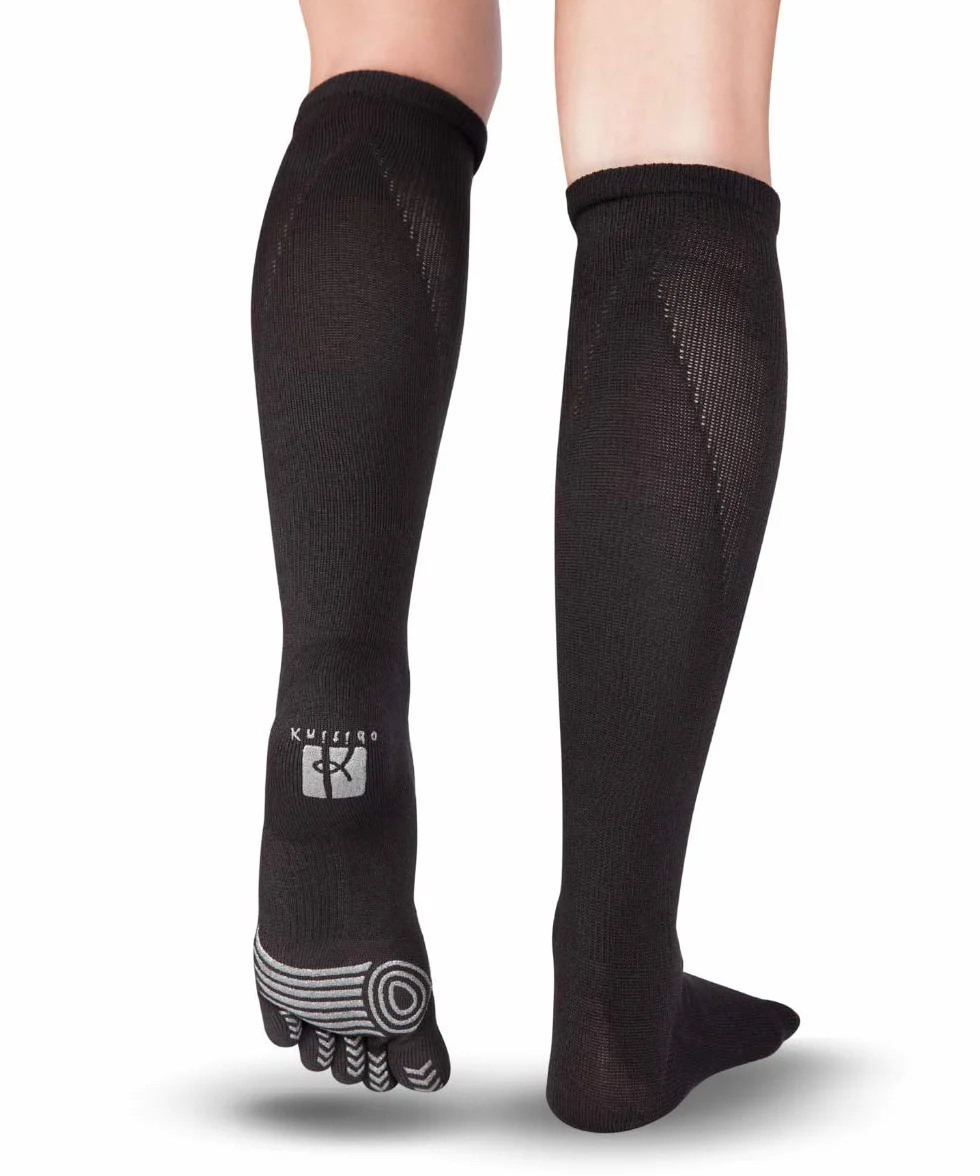 KNITIDO TS Asymmetric Compression | Bas de compression sport avec compression graduelle du mollet et orteils séparés
