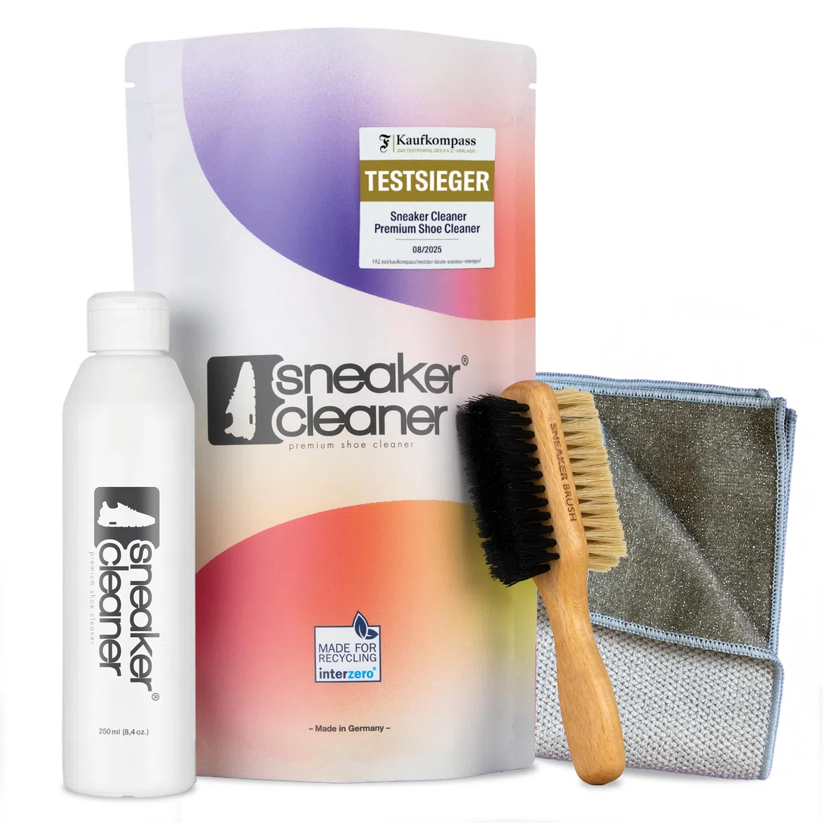 Kit Premium Nettoyage Sneakers 3 pièces | Avec brosse en bois et chiffon microfibre. Pour baskets, daim, nubuck et mesh. Nettoyage efficace et soin tout en douceur.