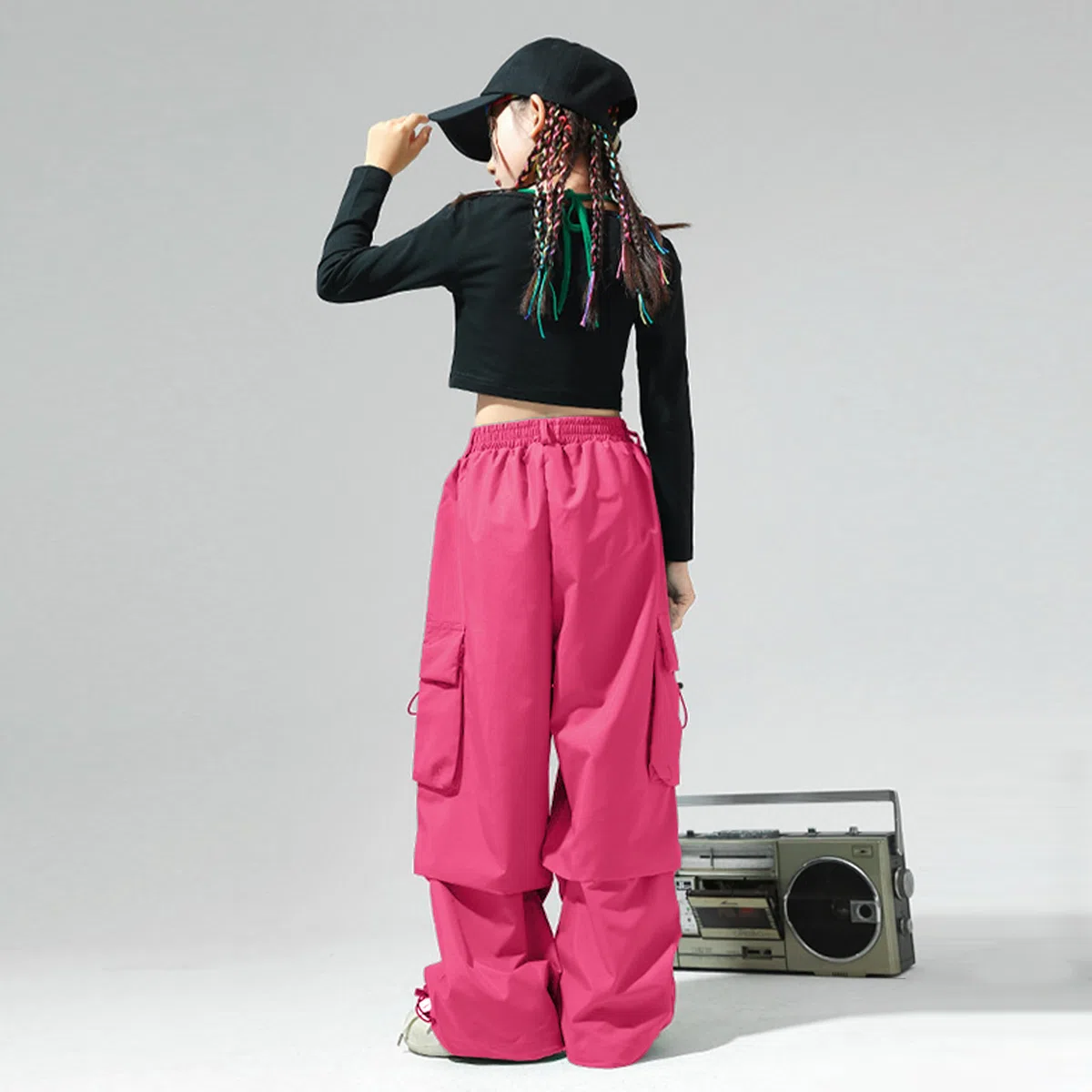 LOLANTA Ensemble Hip Hop Fille, Haut Court Imprimé & Pantalon Cargo, Tenue de Danse Tendance, Streetwear