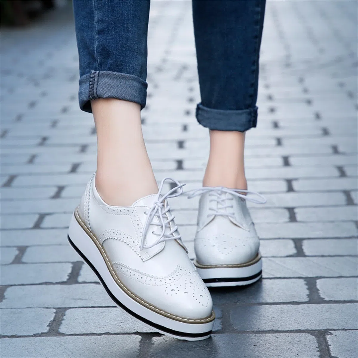 Chaussures Oxford à plateforme pour femme - Style classique - En cuir épais - Bout rond - Chaussures compensées à lacets - Respirantes et confortables - Brillantes